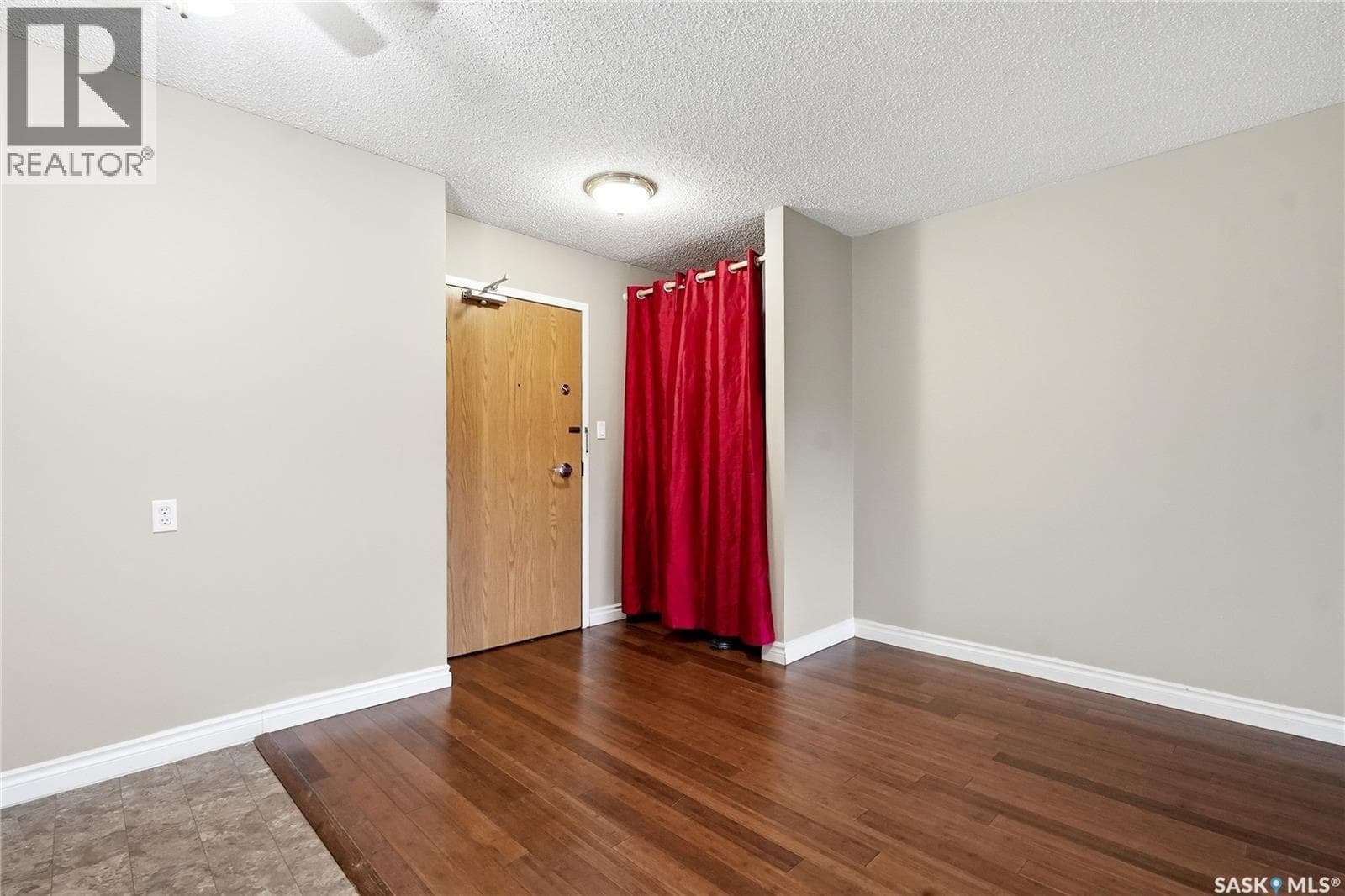311 403 Tait COURT — photo 4