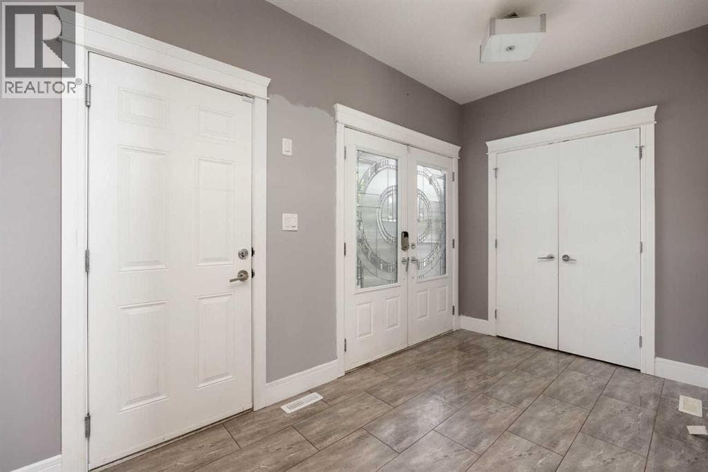 328 Dixon Road — photo 4