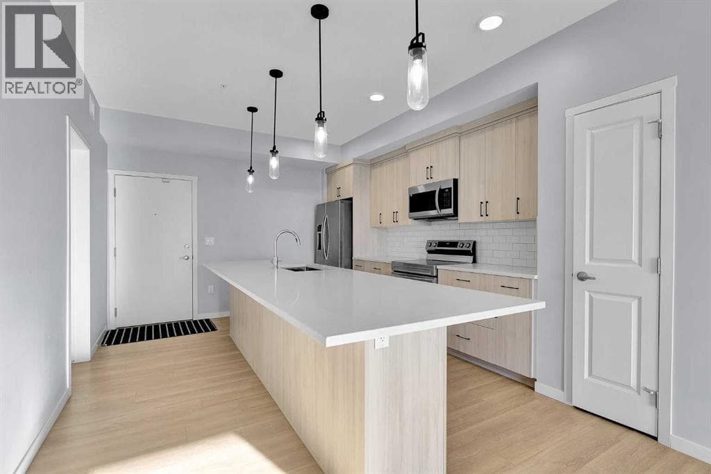 322, 360 Harvest Hills Way NE — photo 3