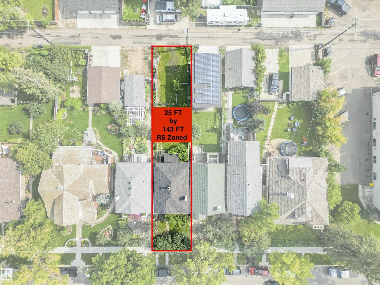11121 127 ST NW