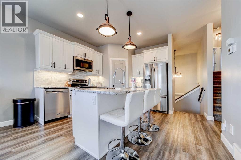 1029 Livingston Way — photo 4