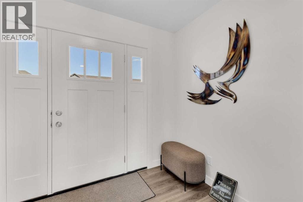 130 Norseman Close — photo 2