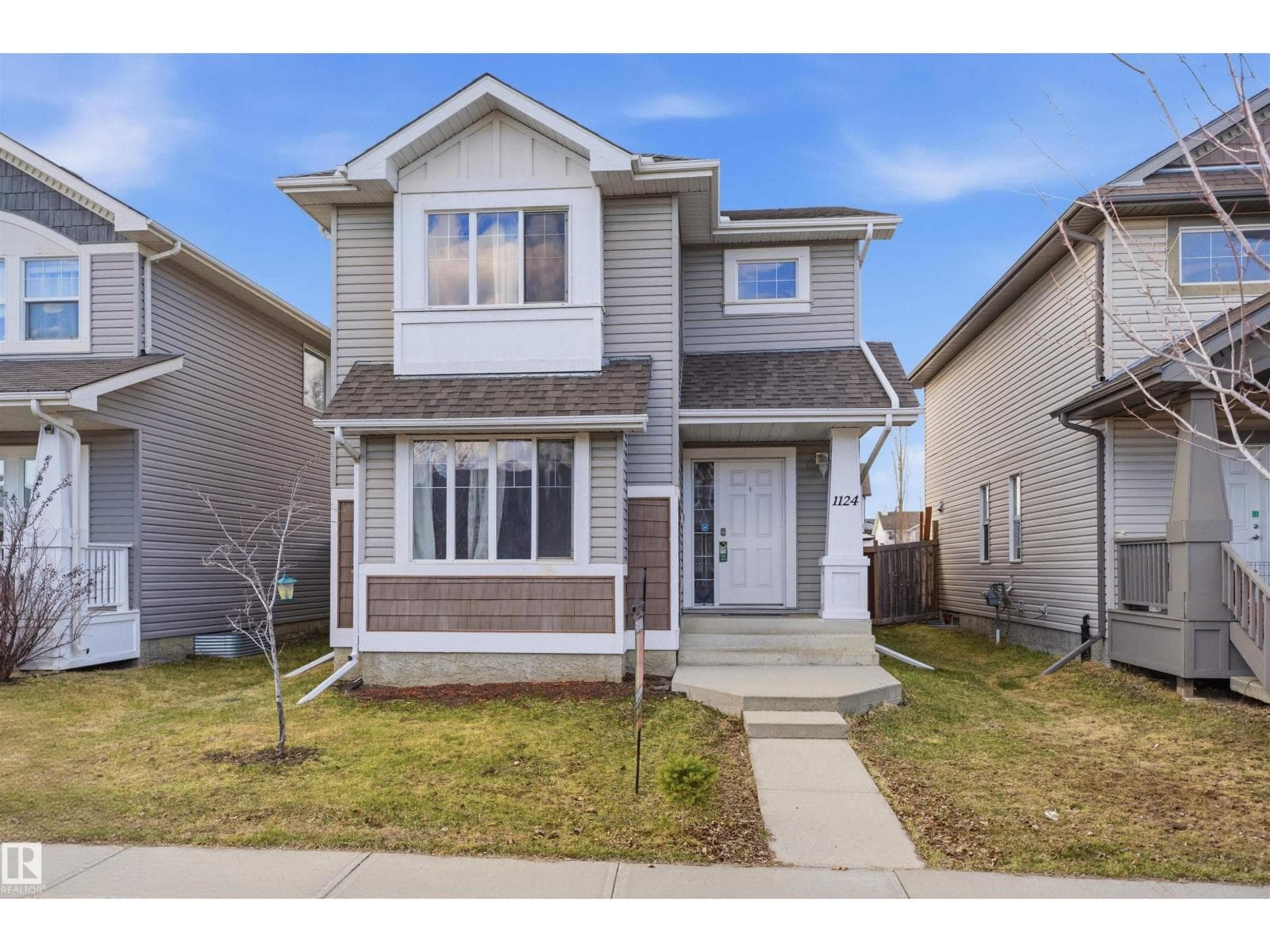 1124 37A AV NW — photo 2