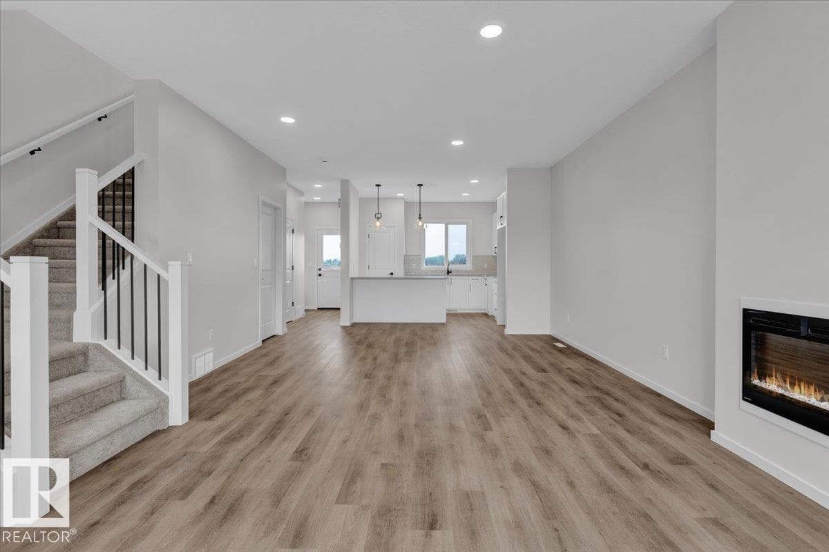 113 BRICKYARD DR