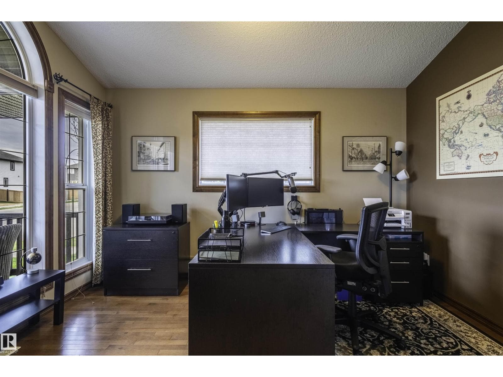 19 NEWTON PL — photo 4