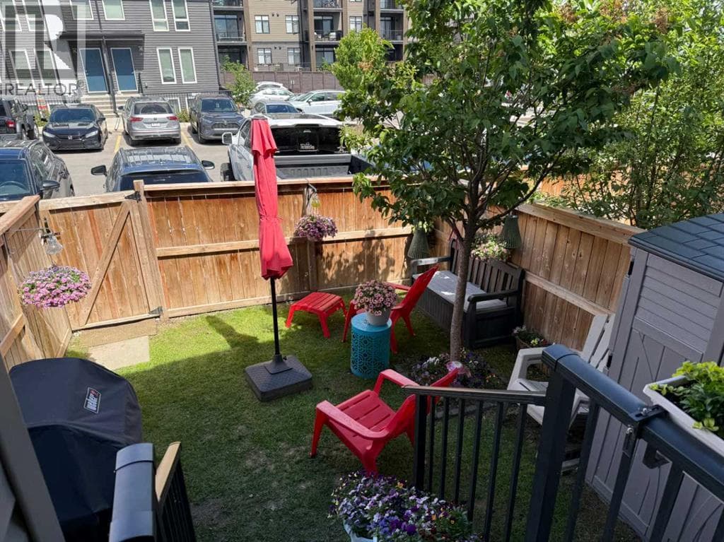 410, 338 Seton Circle SE — photo 3