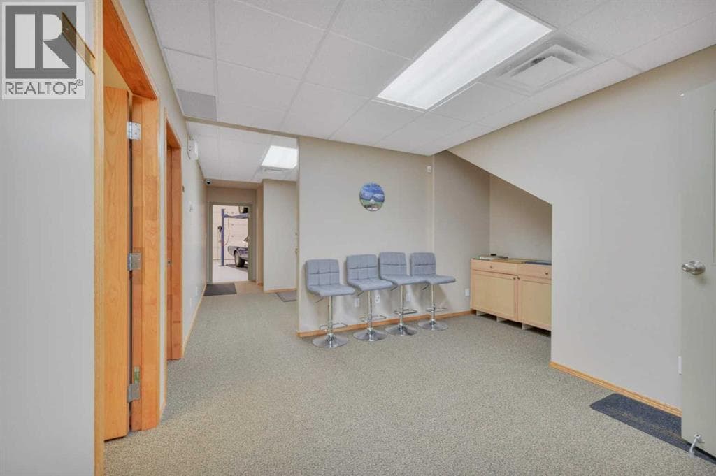 7, 7471 Edgar Industrial Bend — photo 4