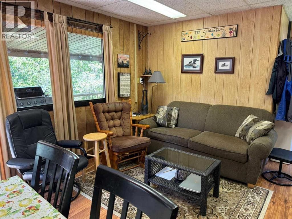 15,  Cosy Cove Campground — photo 4