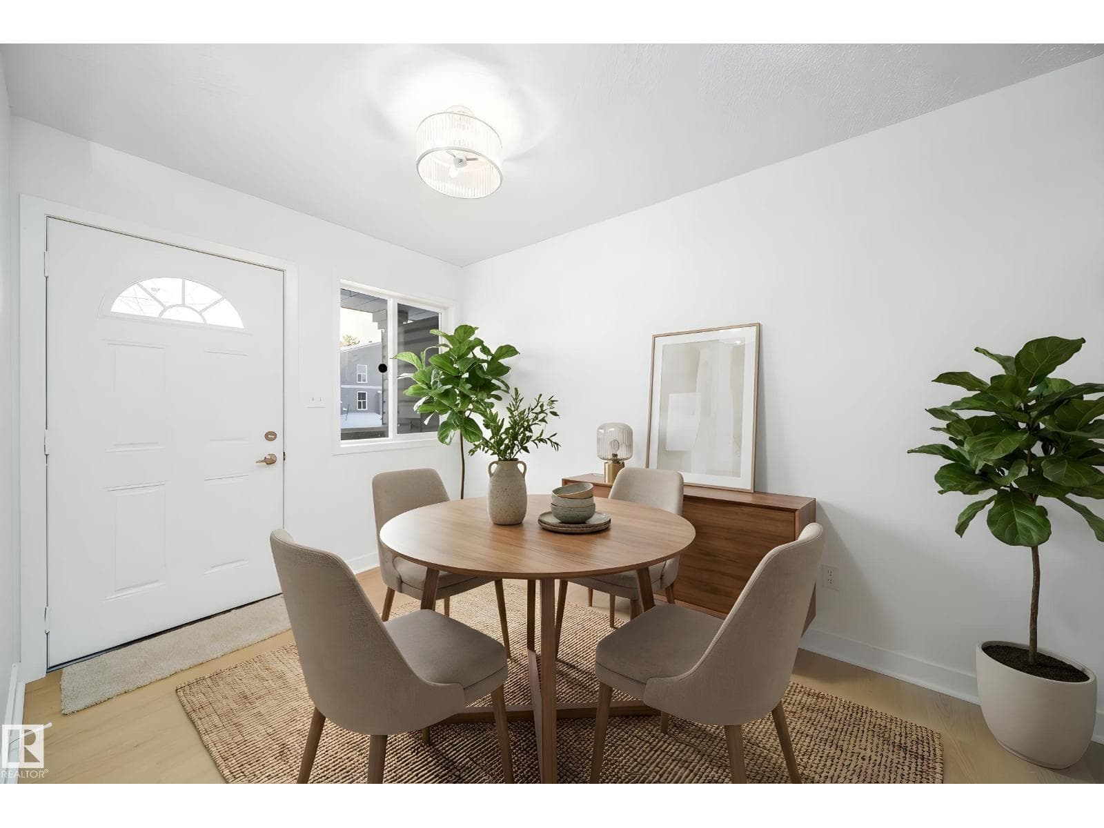 1576 MILL WOODS RD E NW — photo 4