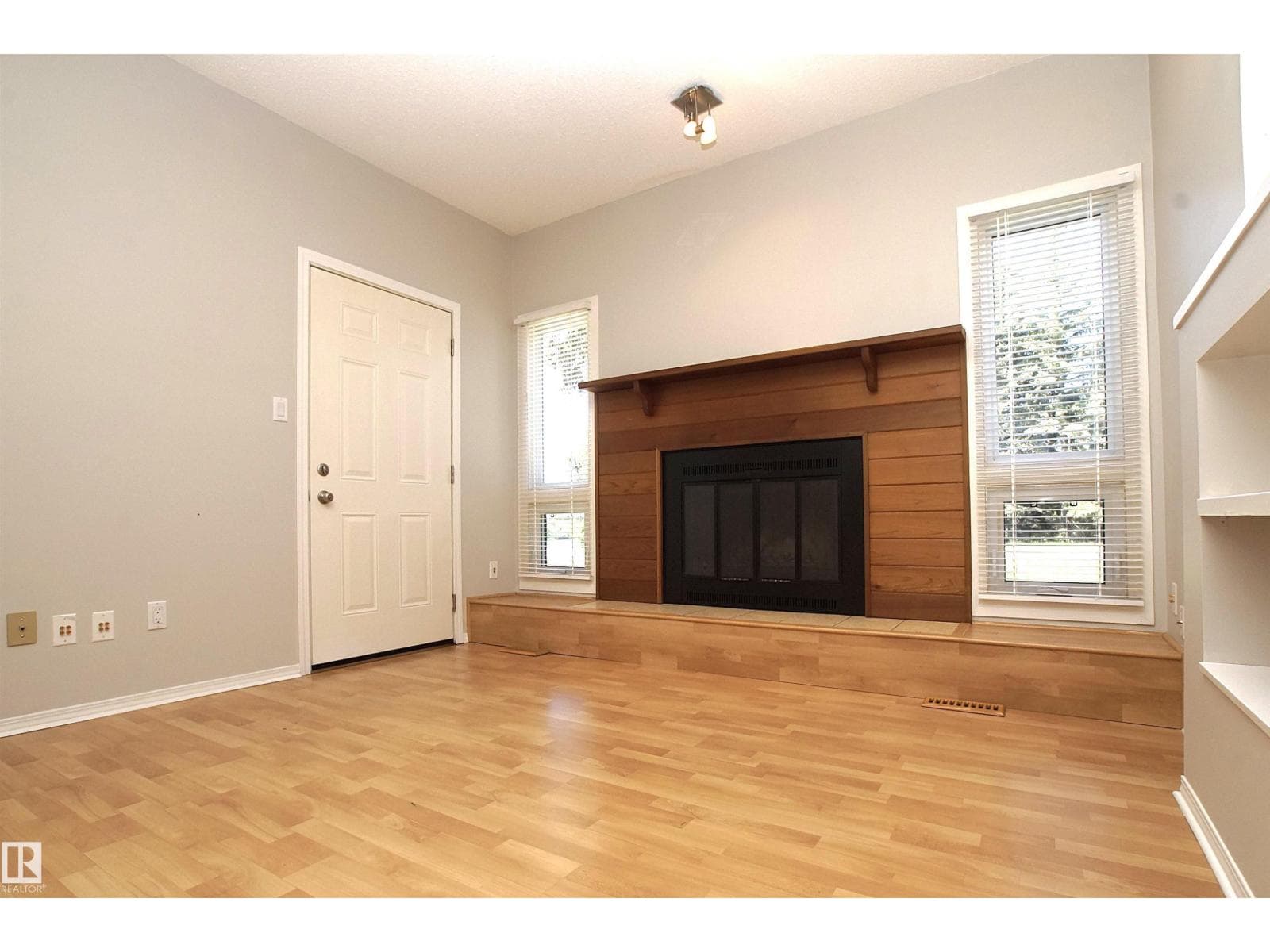 #19 15710 BEAUMARIS RD NW — photo 2