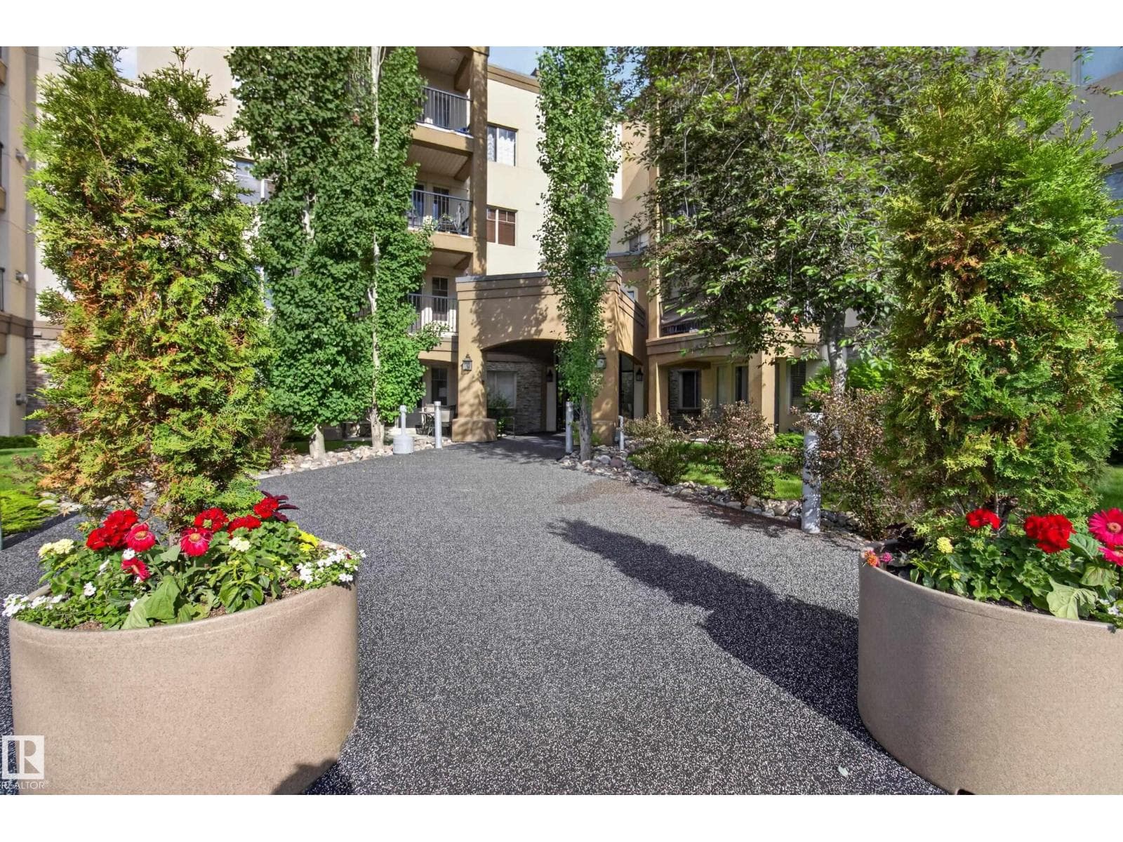 #237 400 PALISADES WAY