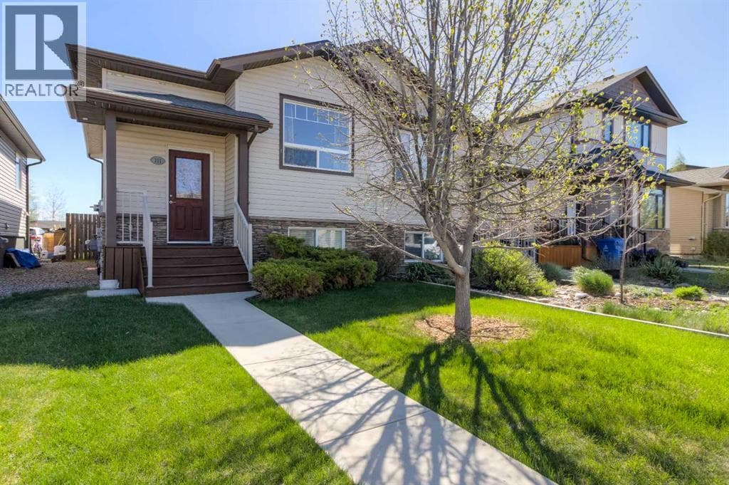 111 Mt Sundance Crescent W