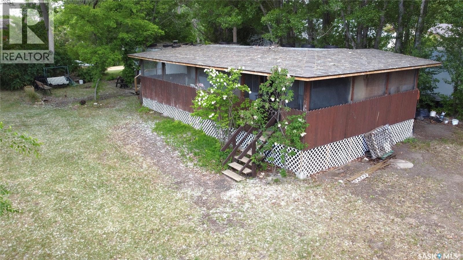 414 Zealandia AVENUE — photo 2
