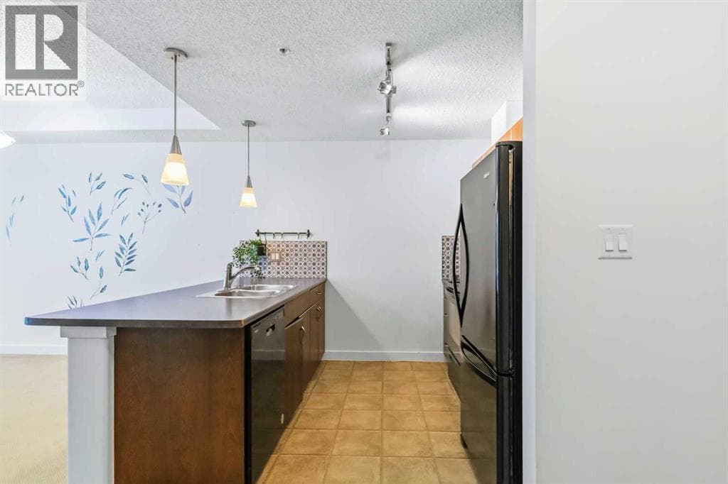 108, 136B Sandpiper Road — photo 4