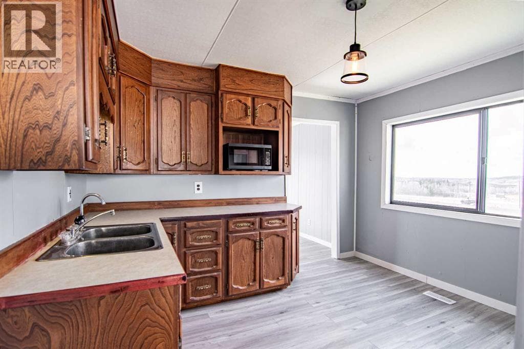 39061 Range Road 220 — photo 2