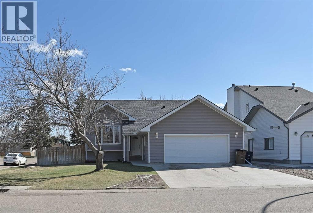 3 Prairie Meadows Road W