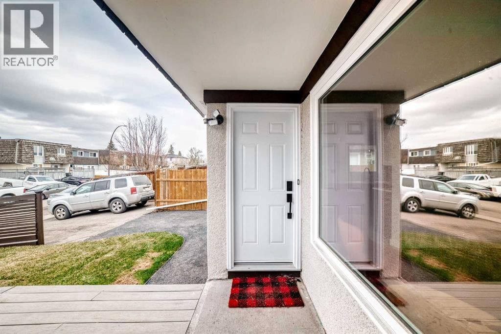 7634 24A Street SE — photo 4