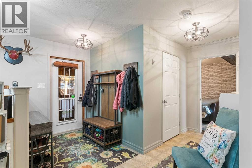 1013 Osprey Drive — photo 2