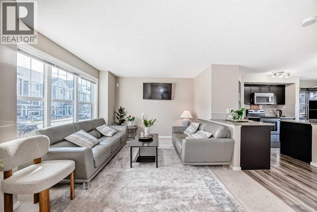 120 Evansridge Court NW — photo 3
