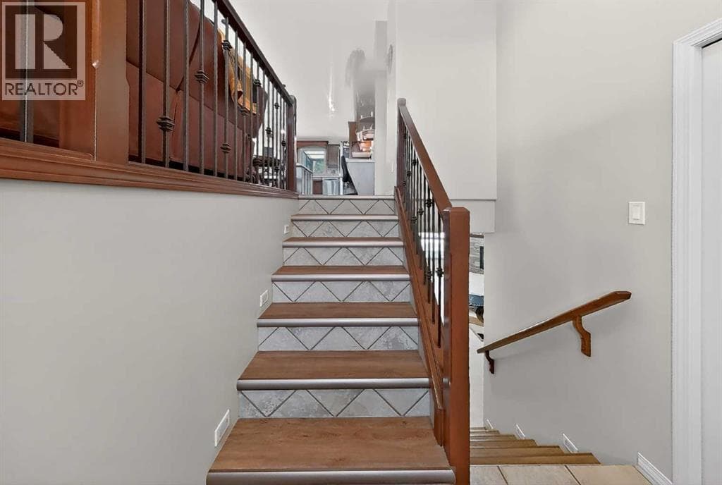 65 Canyoncrest Point W — photo 3
