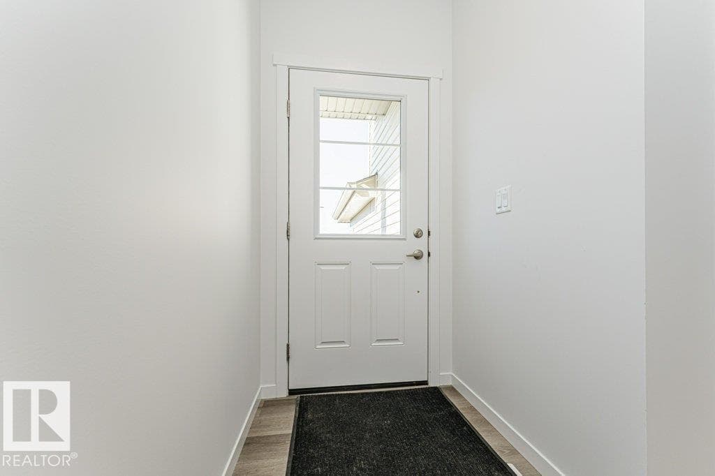 6298 180 AV NW — photo 2