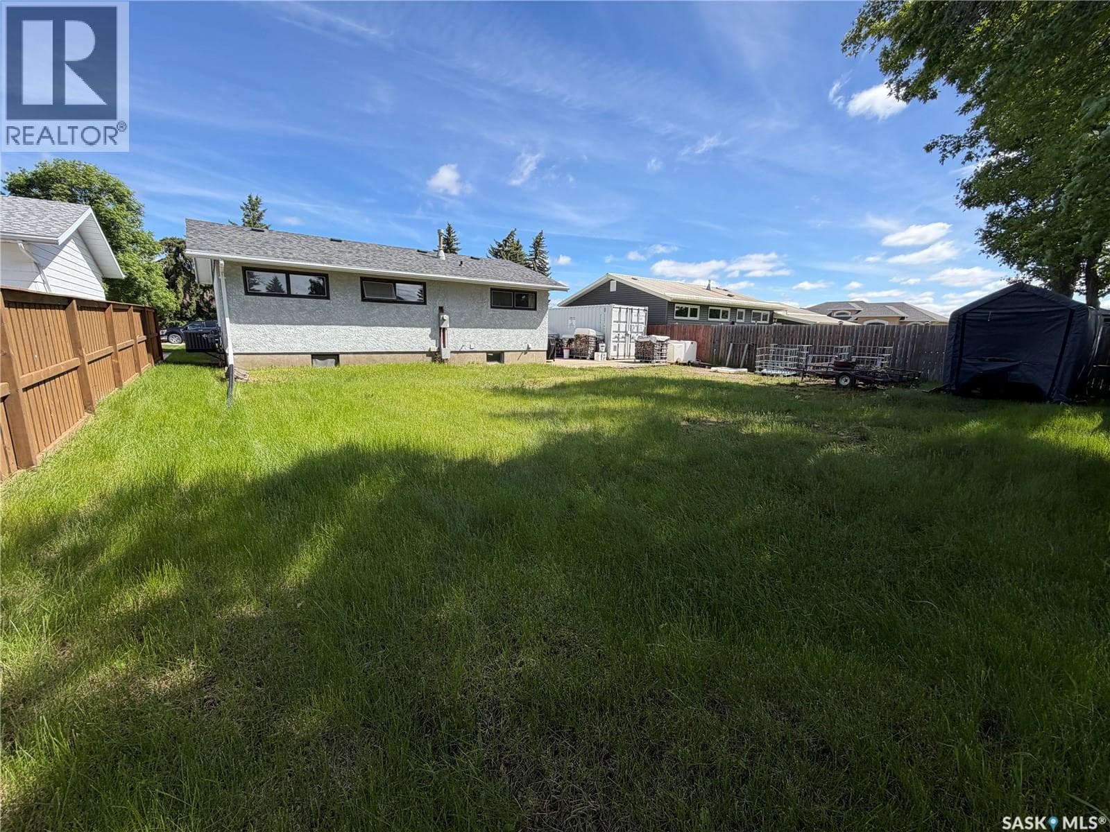 915 Maple DRIVE — photo 4
