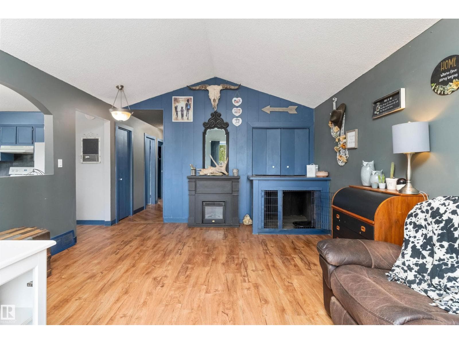 14 2 AV S — photo 5