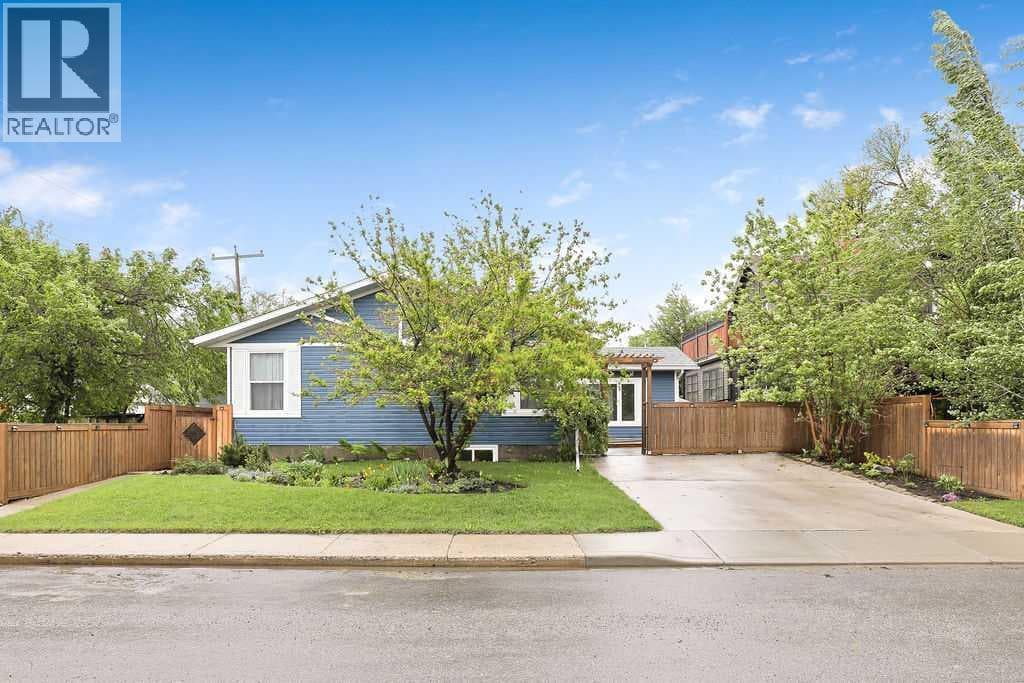 723 5 Avenue SW — photo 2