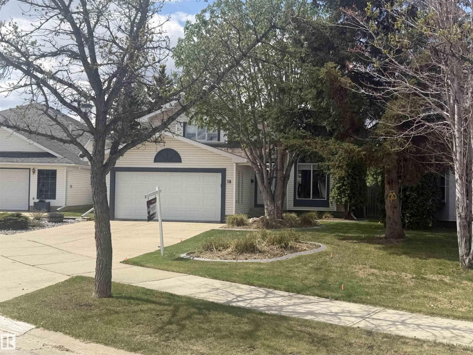 10 HARMONY PL — photo 2
