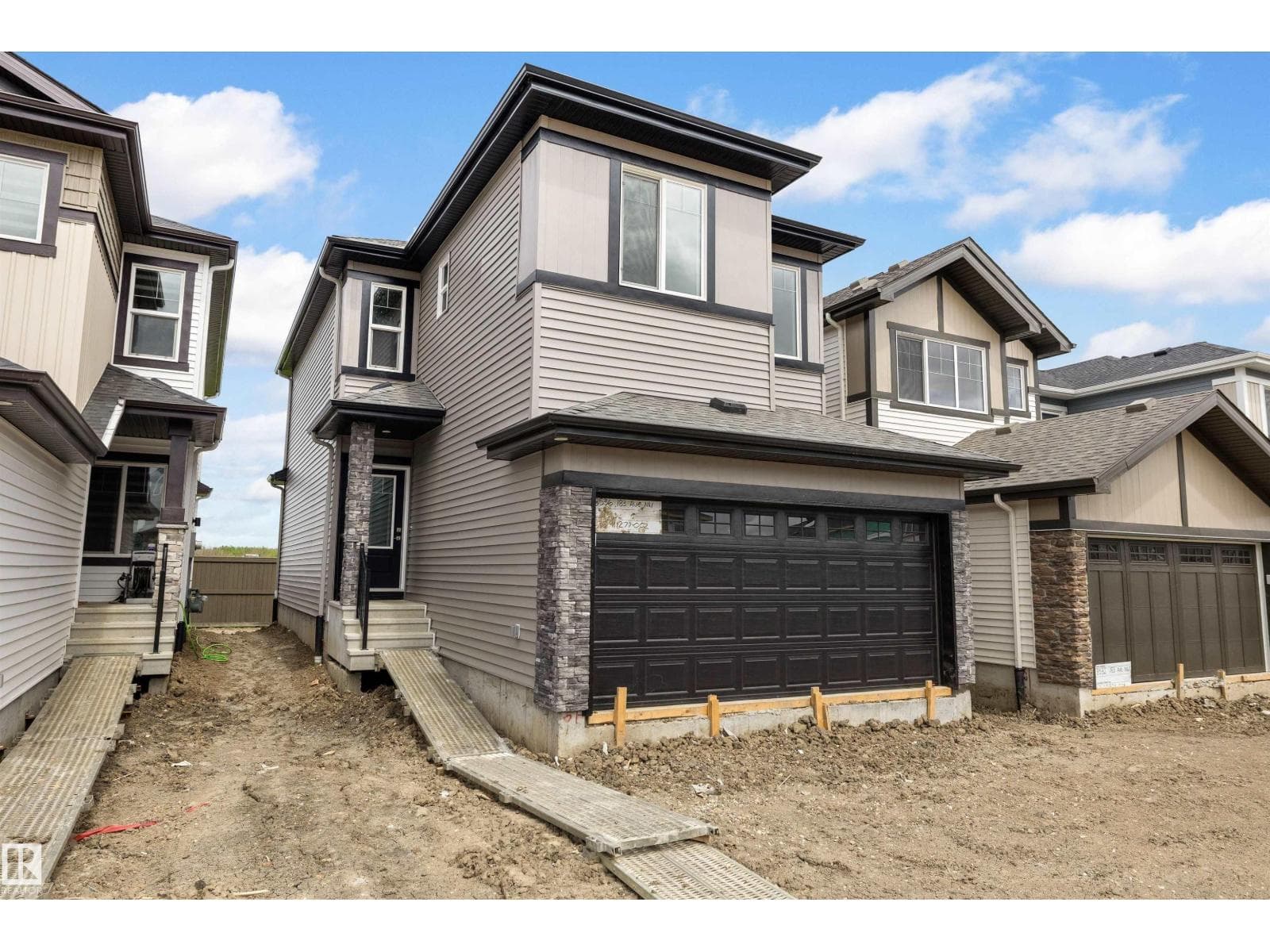 8536 183 AV NW — photo 2