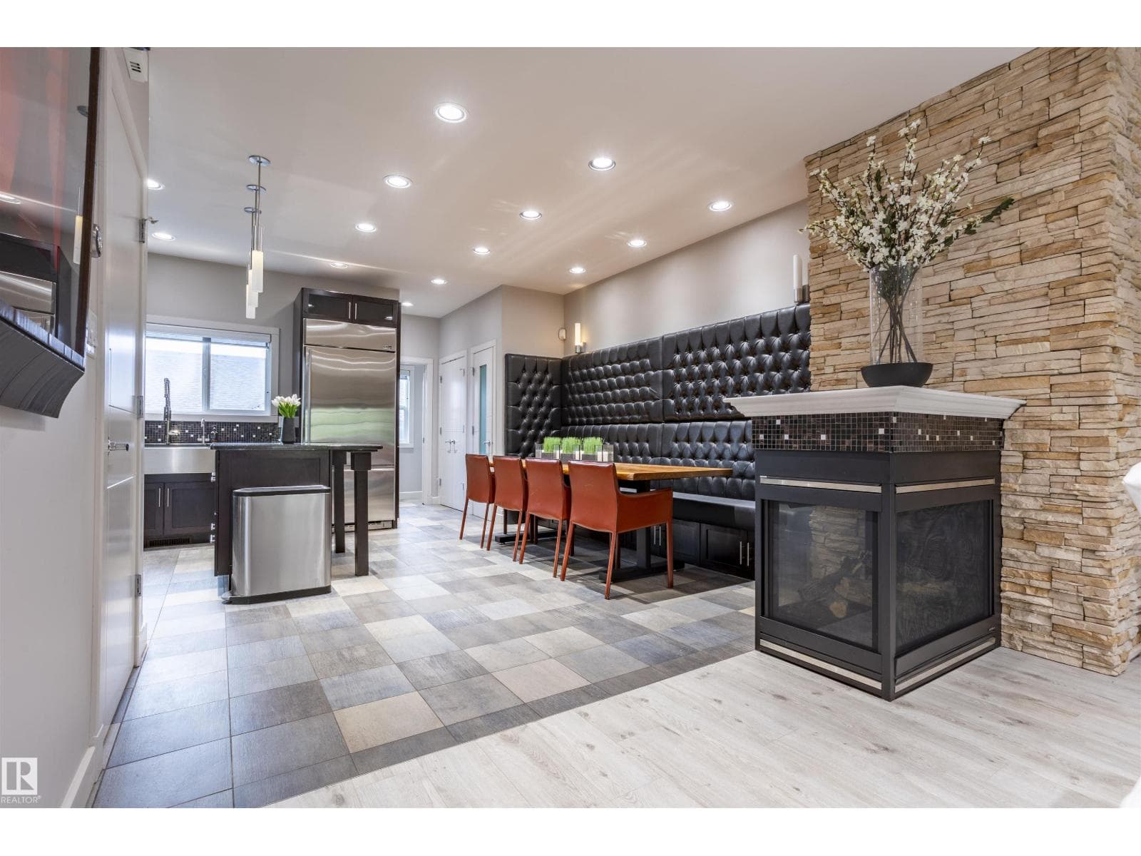 4949 TERWILLEGAR CM NW — photo 2