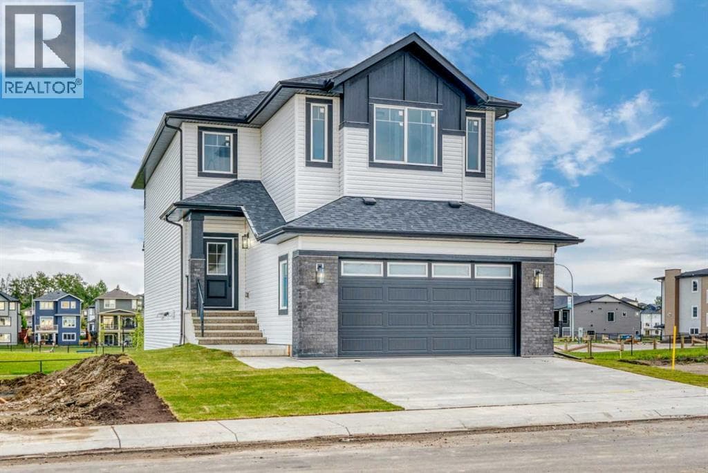 112 Lakewood Crescent — photo 3
