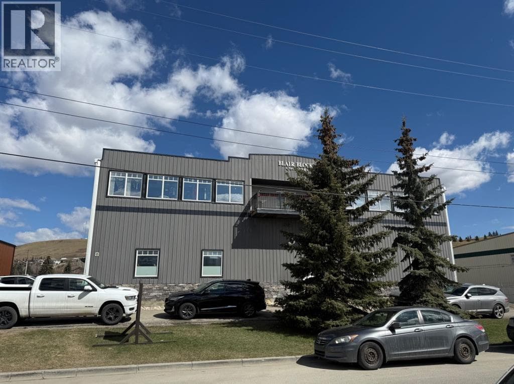 9, 30 Griffin Industrial Point — photo 3