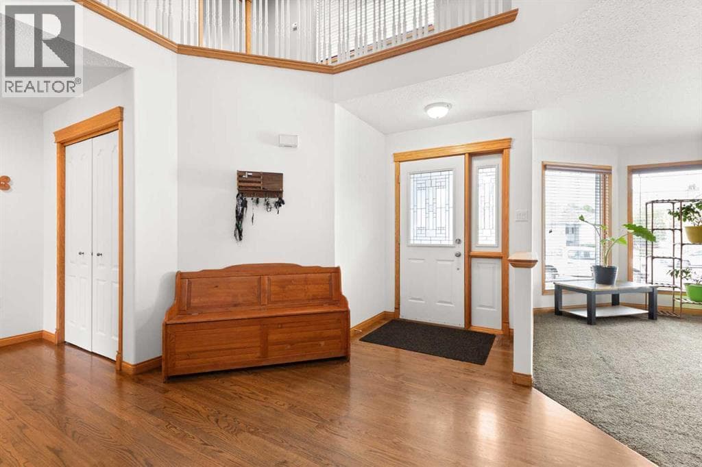 120 Prairie Drive NE — photo 3