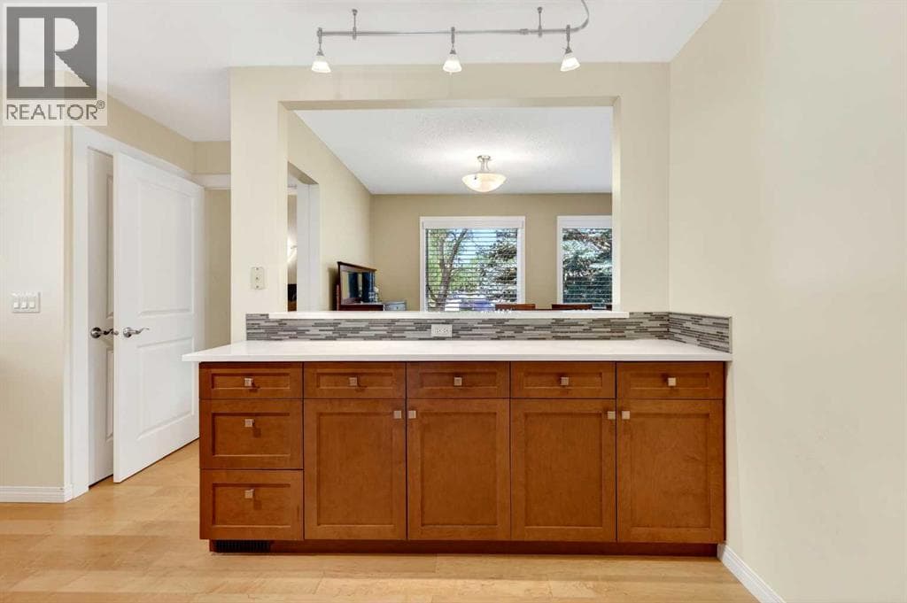 10540 Oakfield Drive SW — photo 4