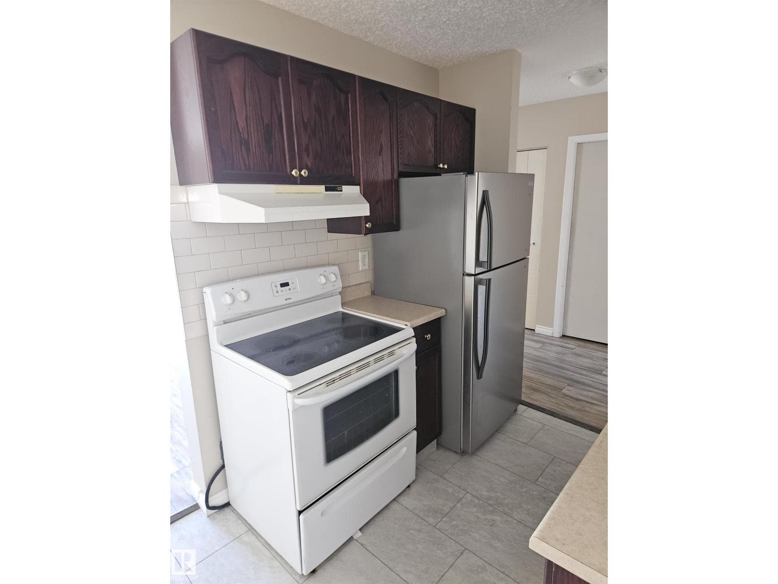 #301 10615 110 Street NW NW — photo 5