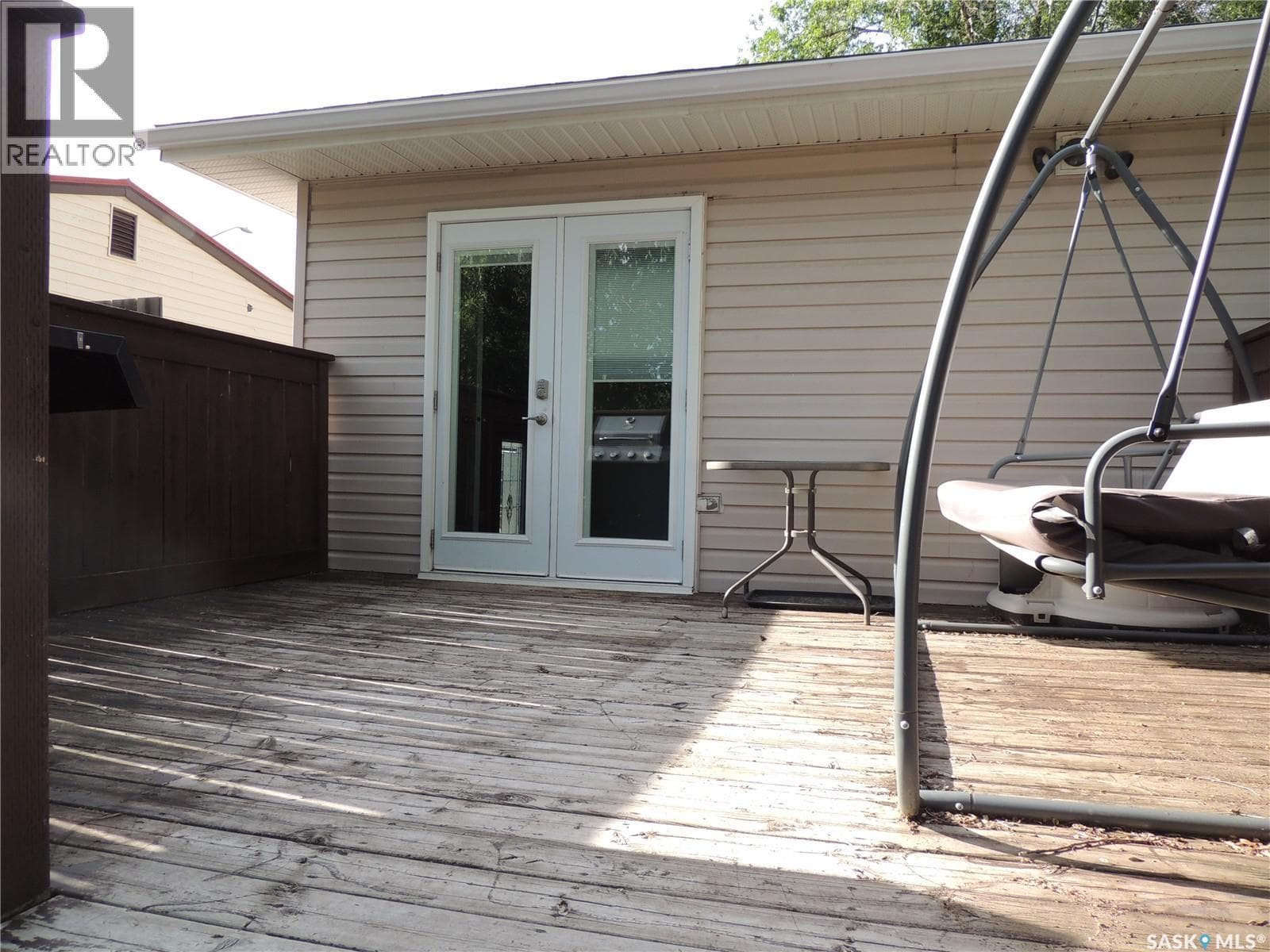 826 Albert STREET — photo 3