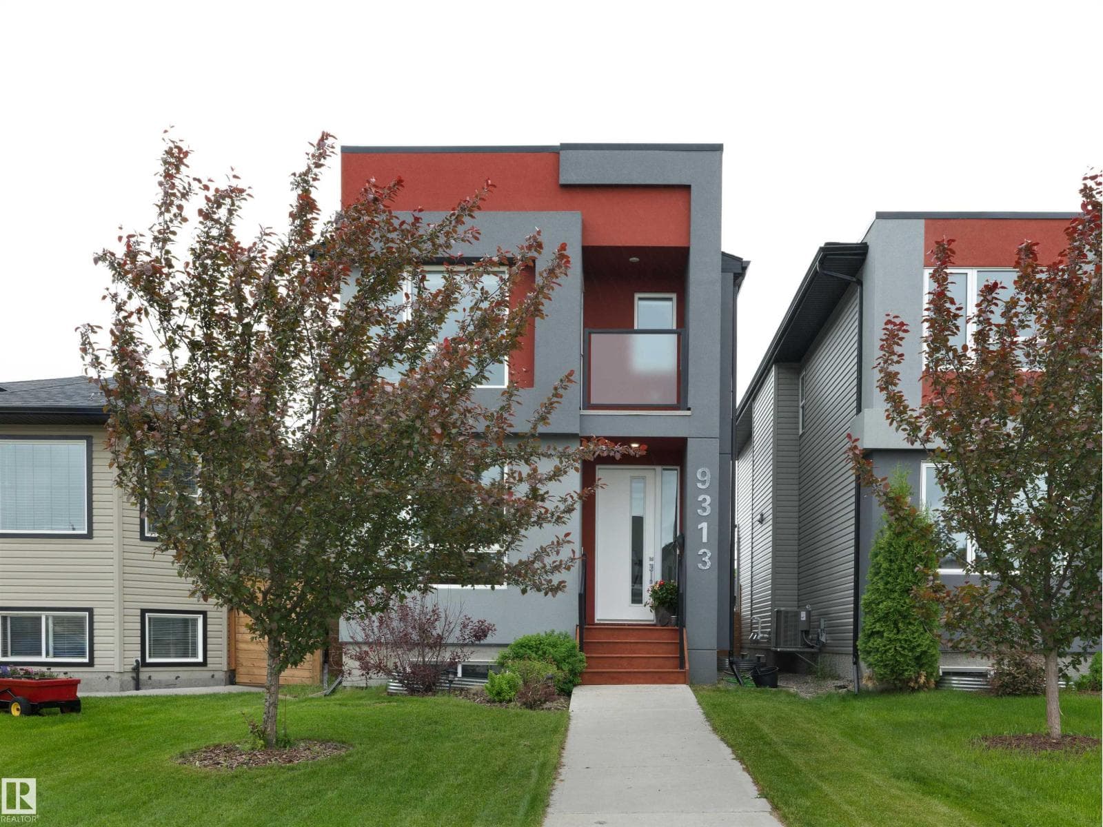 9313 152 ST NW