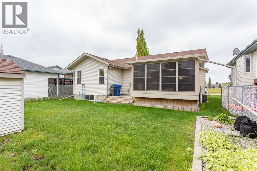189 Lampard Crescent — photo 5