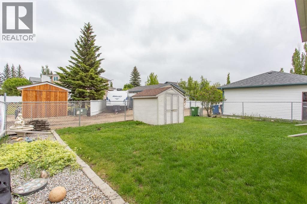189 Lampard Crescent — photo 4