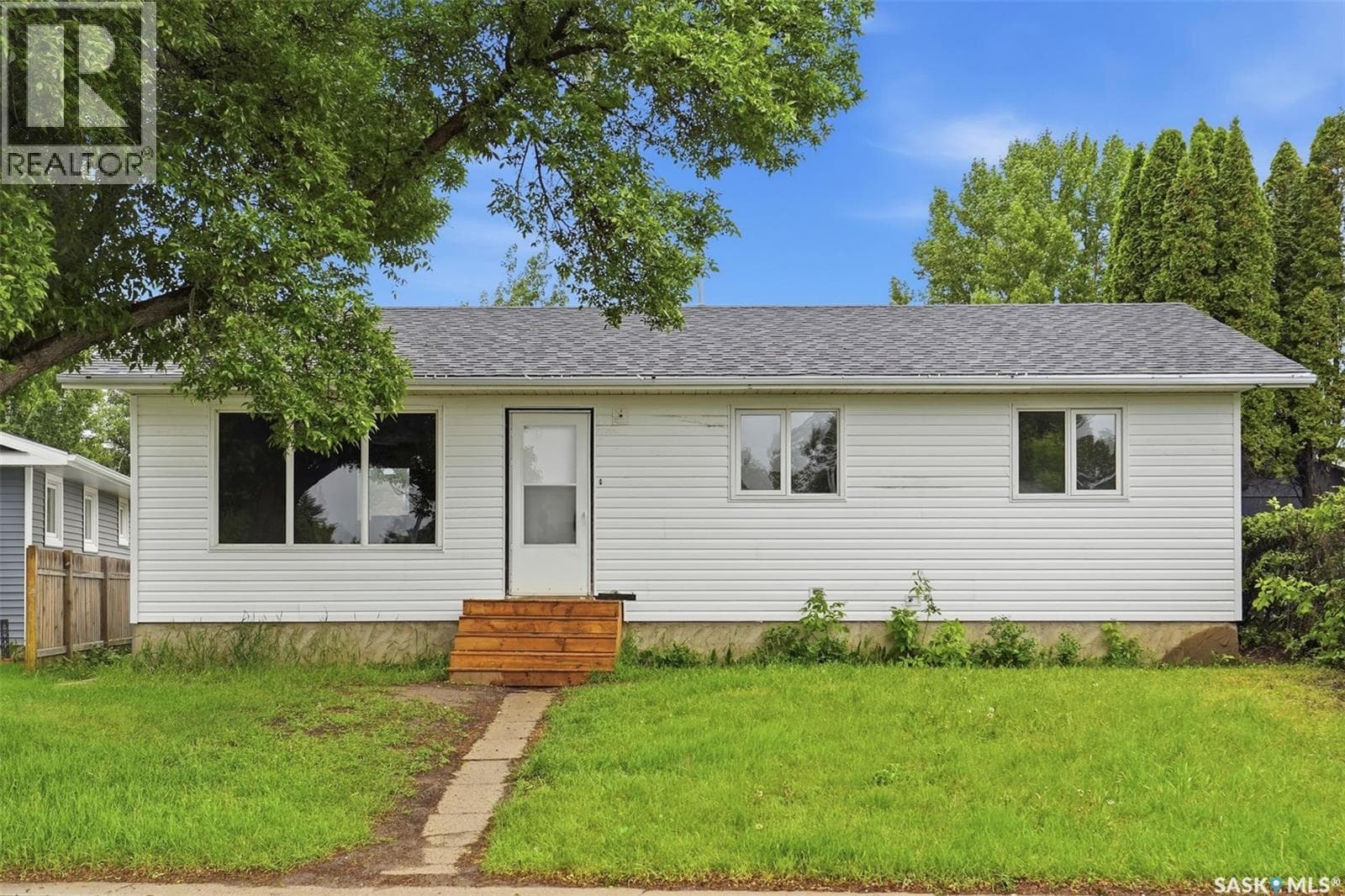 118 Smallwood CRESCENT
