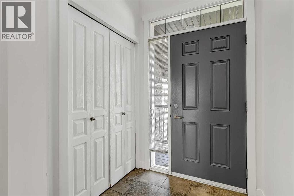 14915 102a Street — photo 2