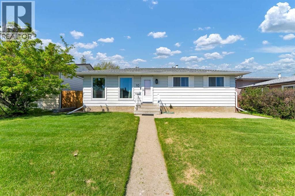 10 Hayward Court NE