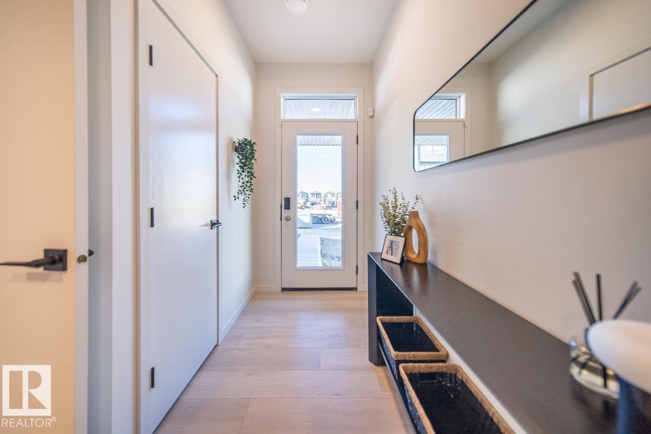 88 Devonshire DR — photo 2