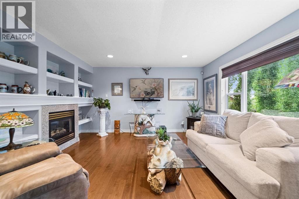 2605 57 Street — photo 4