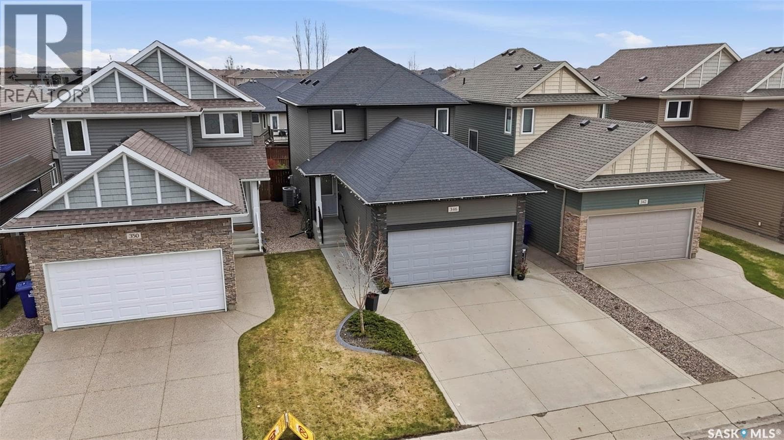 346 Dickson CRESCENT — photo 2