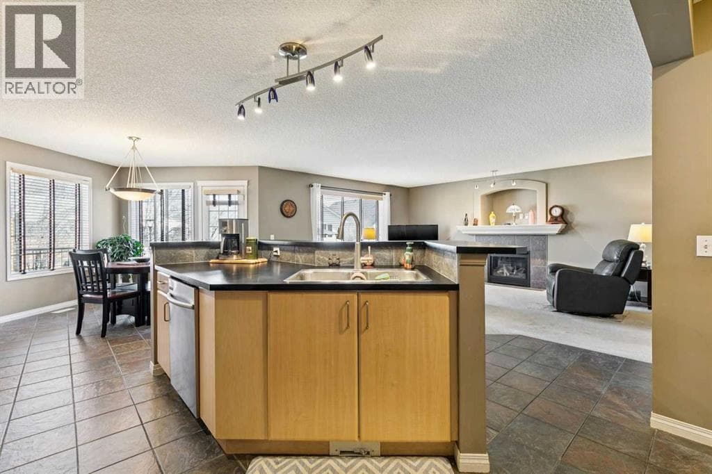 172 West Lakeview Circle — photo 3