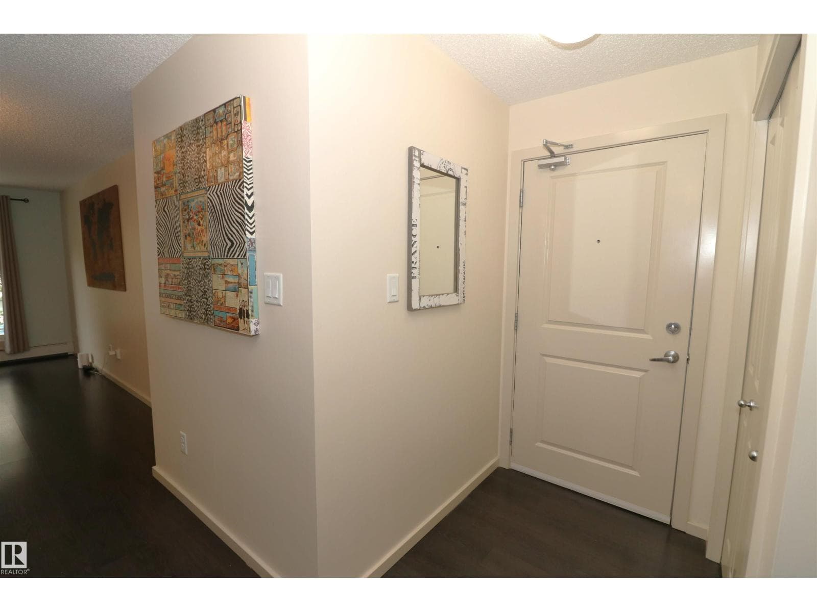 #202 340 WINDERMERE RD NW — photo 4