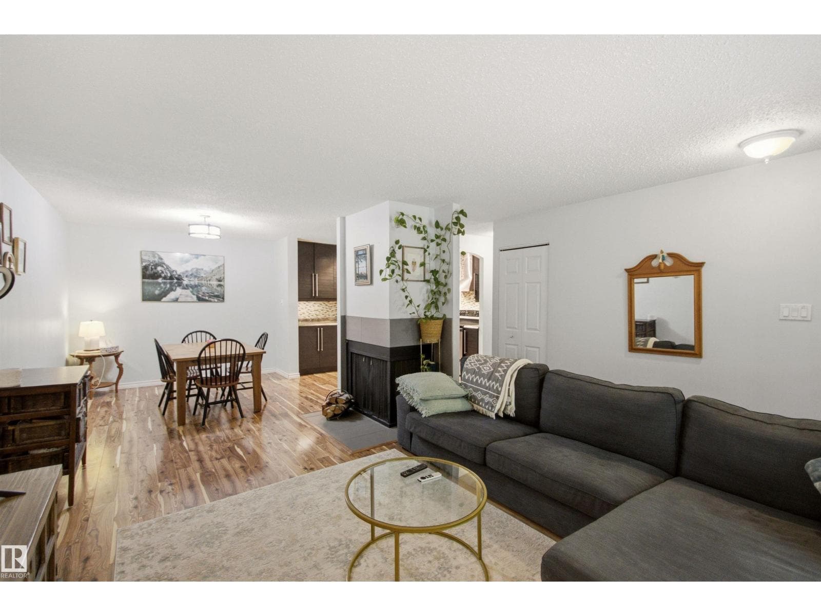 5786 172 ST NW