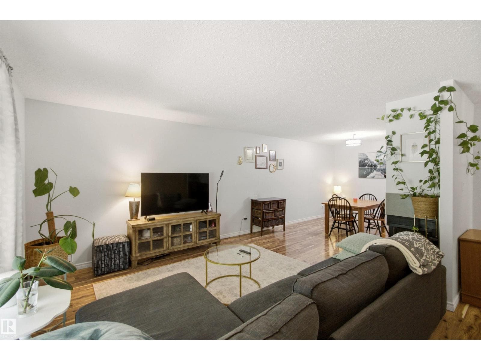 5786 172 ST NW — photo 5